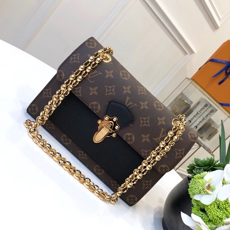AAA Replica Ru Vuitton Louis VICTOIRE 0808